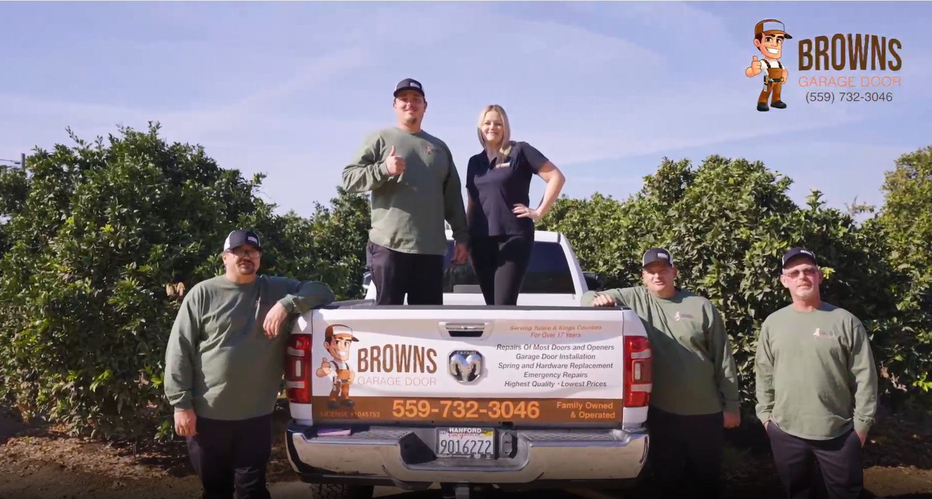 complete team of browns garage doore repair in Woodlake, CA